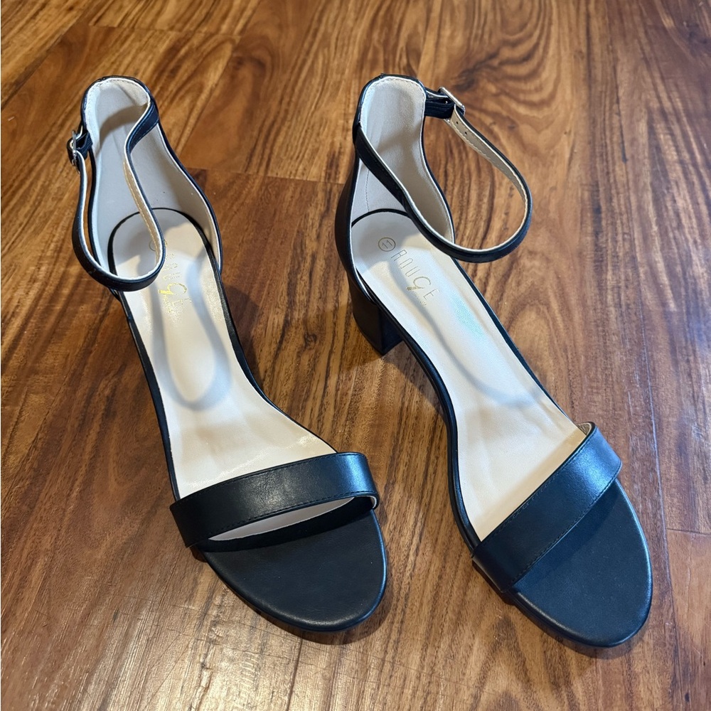 Rouge Helium Elegant Black Ankle Strap Heels
